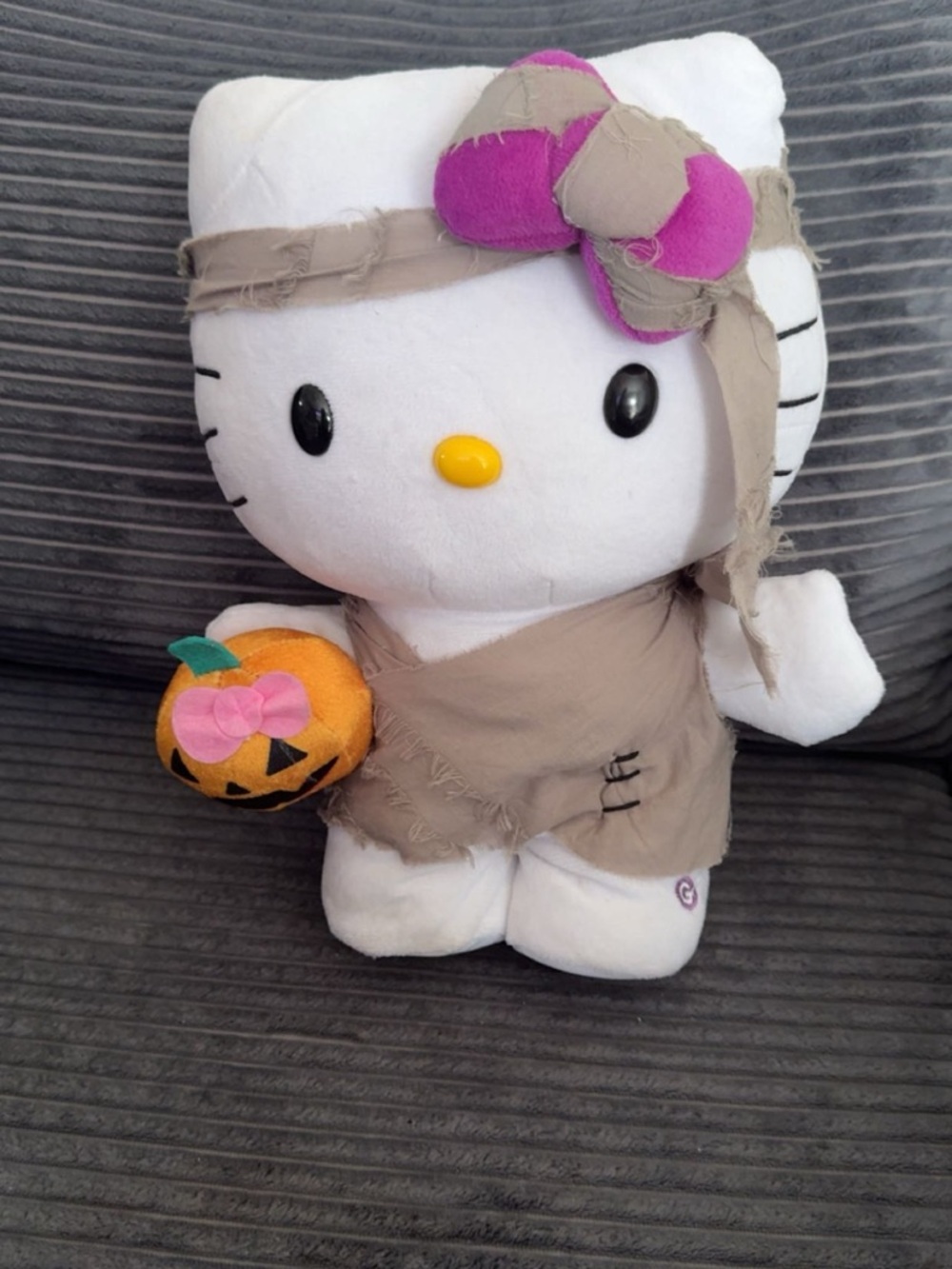 Hello Kitty Halloween Mummy Stepper
